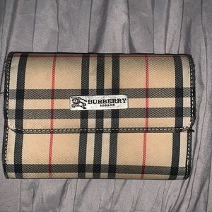 Burberry London clip checkered wallet